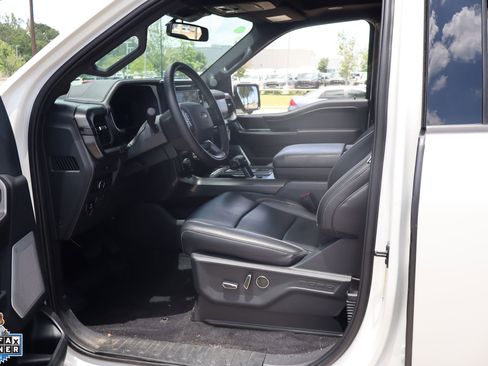 Used 2025 Ford F150 Lariat w/ Equipment Group 502A High AWD/4WD image 26