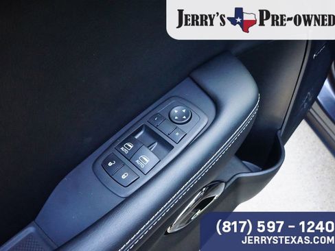 Used 2023 Dodge Challenger SRT Hellcat image 16