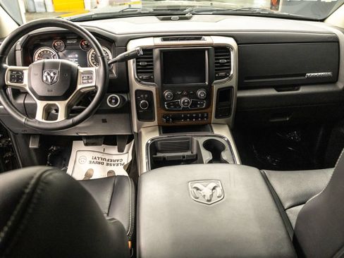 Used 2018 RAM 3500 Laramie w/ Convenience Group AWD/4WD image 30