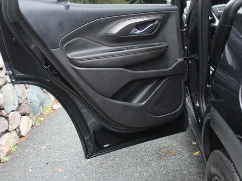 Used 2019 GMC Terrain SLT w/ Preferred Package image 14