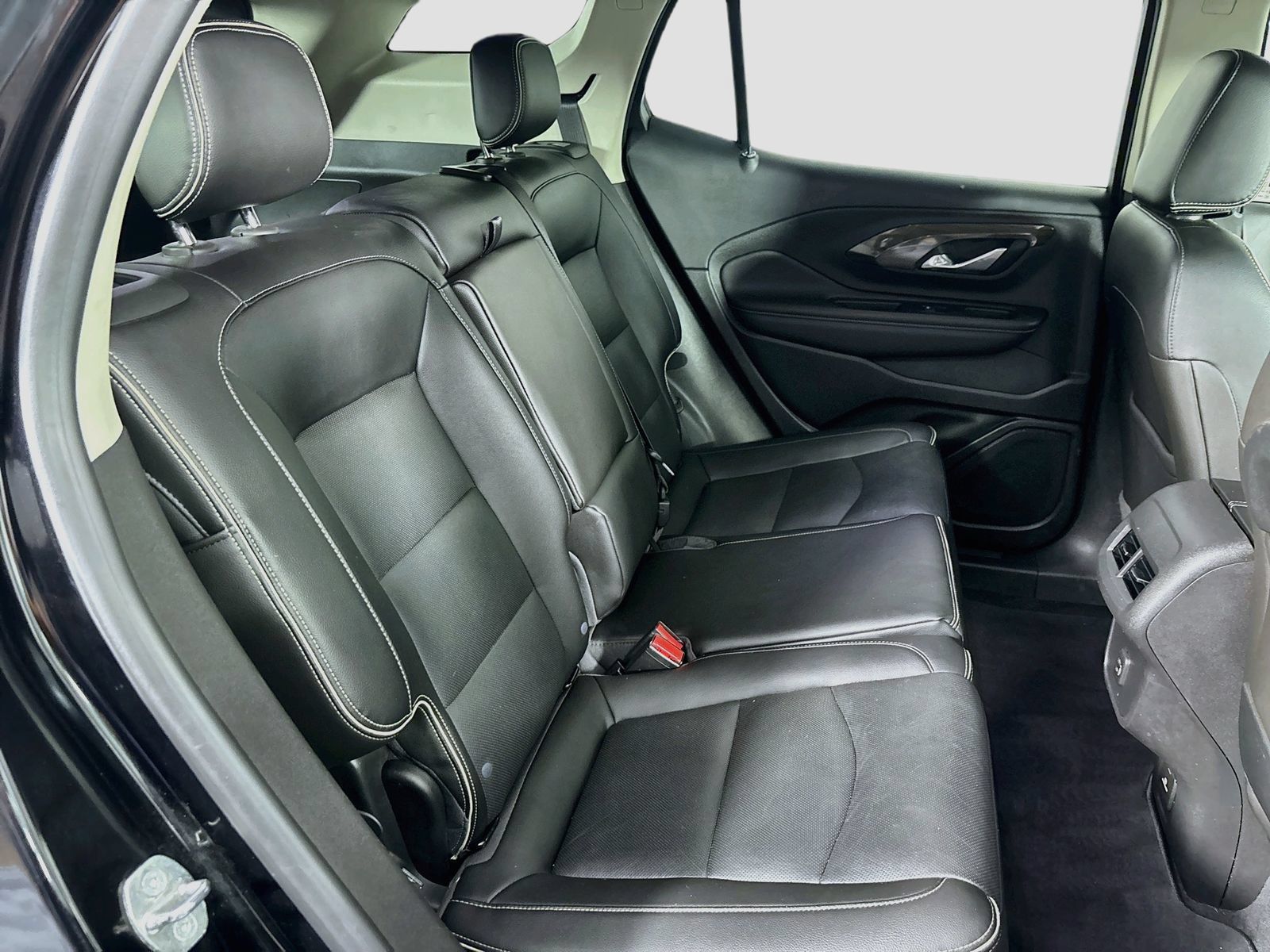 Used 2020 GMC Terrain Denali FWD image 28