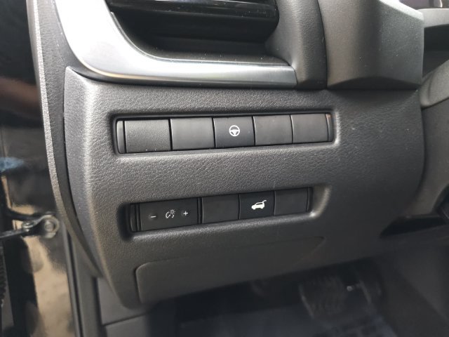 Used 2022 Nissan Rogue SV w/ SV Premium Package FWD image 38