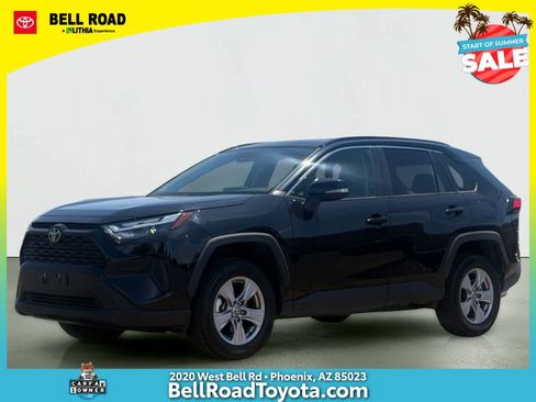 Used 2025 Toyota RAV4 XLE FWD image 1