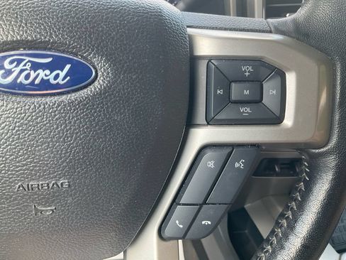 Used 2022 Ford F250 Lariat w/ Lariat Ultimate Package AWD/4WD image 23