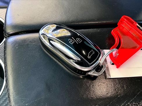 Used 2017 Tesla Model X 90D image 30