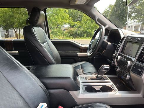 Used 2018 Ford F150 Lariat w/ Equipment Group 502A Luxury AWD/4WD image 23
