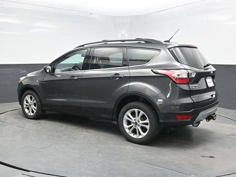 Used 2018 Ford Escape SE AWD/4WD image 4