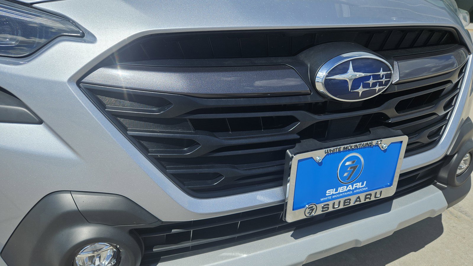 Used 2024 Subaru Outback Limited AWD/4WD image 3