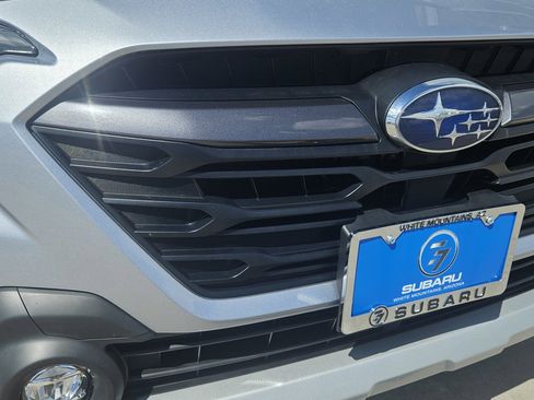 Used 2024 Subaru Outback Limited AWD/4WD image 3