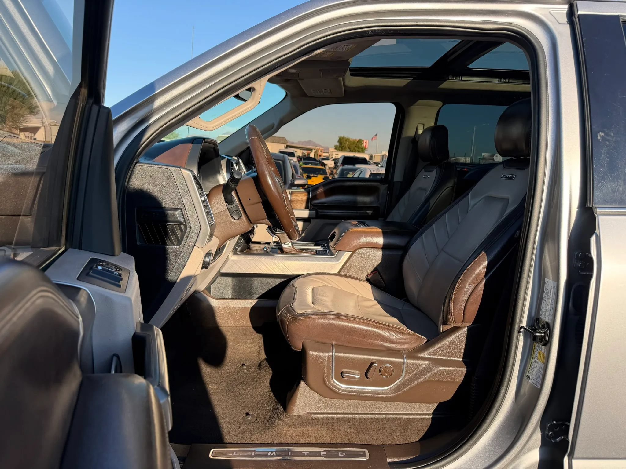 Used 2020 Ford F150 Limited w/ Trailer Tow Package AWD/4WD image 16