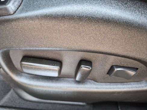 Used 2013 Cadillac SRX Luxury FWD image 17
