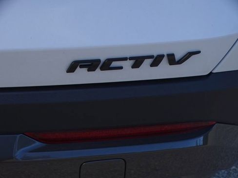 Used 2025 Chevrolet Equinox ACTIV w/ Safety and Technology Package image 18