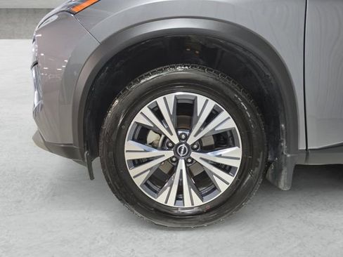 Used 2023 Nissan Rogue SV FWD image 23