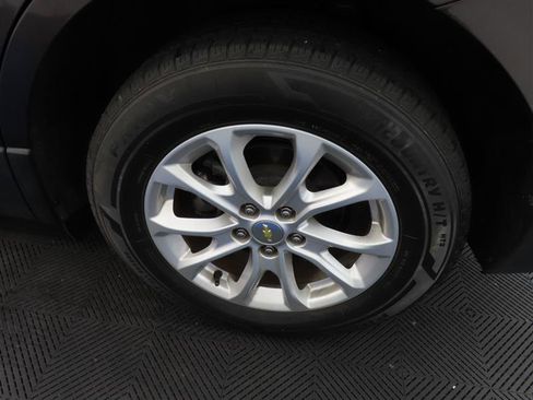 Used 2020 Chevrolet Equinox LT FWD image 8