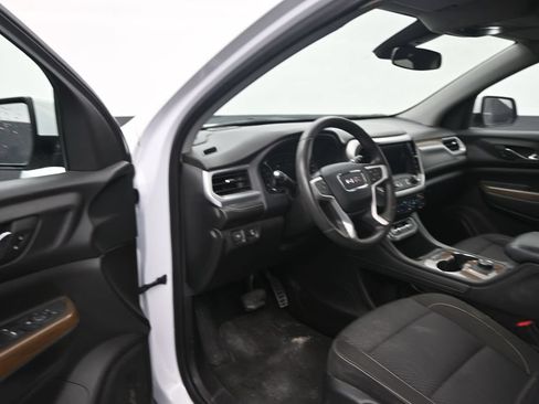 Used 2023 GMC Acadia SLE FWD image 10