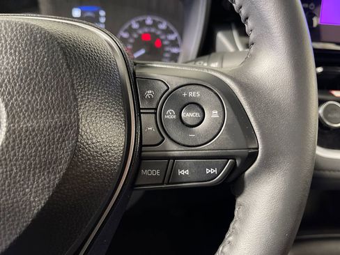 Certified 2025 Toyota Corolla SE FWD image 27