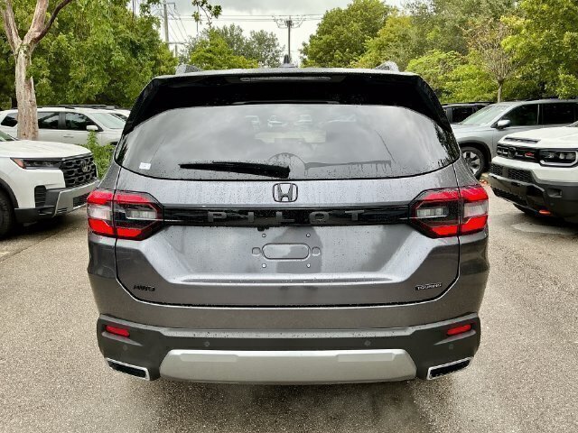 New 2026 Honda Pilot Touring image 6