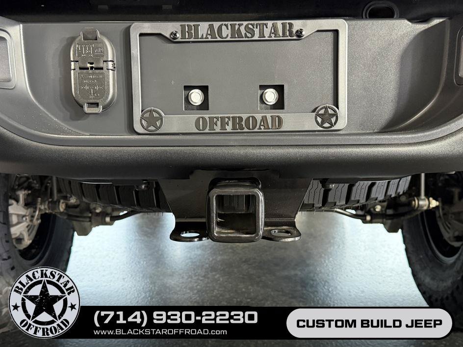 Used 2022 Jeep Gladiator Rubicon w/ Cold Weather Group AWD/4WD image 11