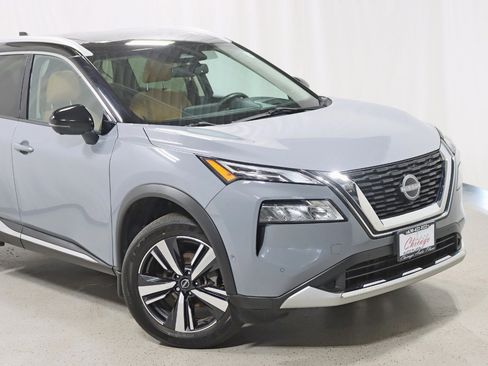 Used 2023 Nissan Rogue Platinum AWD/4WD image 2