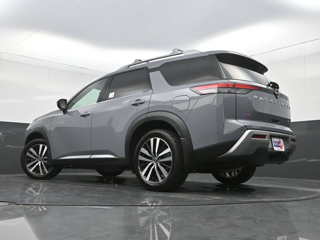 Used 2023 Nissan Pathfinder Platinum AWD/4WD image 33