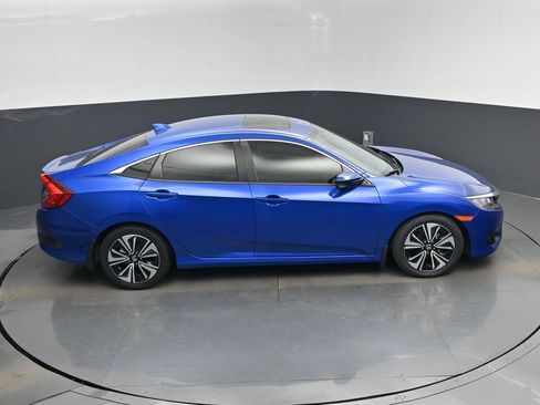 Used 2018 Honda Civic EX-T image 13
