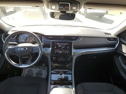 Used 2023 Jeep Grand Cherokee L Laredo AWD/4WD image 16