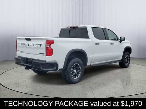 Used 2023 Chevrolet Silverado 1500 ZR2 w/ Technology Package image 3