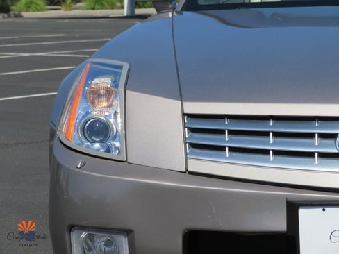 Used 2004 Cadillac XLR RWD image 35
