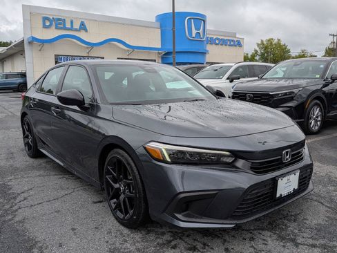Certified 2024 Honda Civic Sport image 3