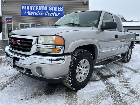Used 2007 GMC Sierra 1500 SLE w/ Extended Cab Value Package image 2