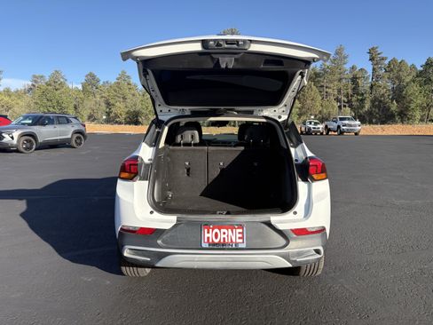 Used 2023 Buick Encore GX Preferred w/ Cold Weather Comfort Package FWD image 10
