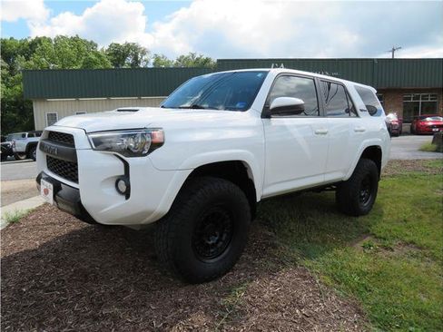 Used 2018 Toyota 4Runner TRD Pro AWD/4WD image 1