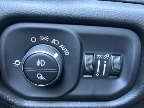 Used 2026 RAM 1500 Big Horn AWD/4WD image 25