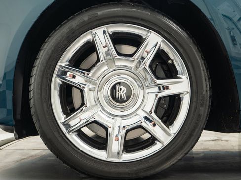 Used 2010 Rolls-Royce Ghost image 10