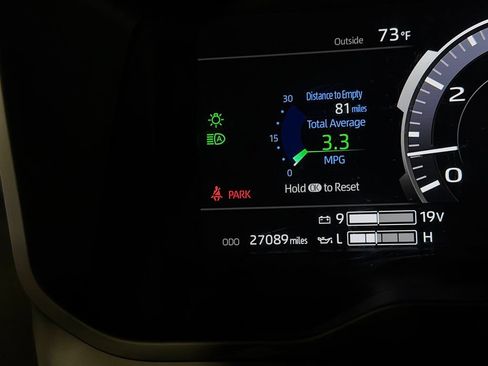 Used 2025 Toyota Tundra Platinum AWD/4WD image 16