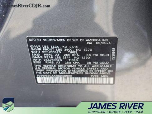 Used 2024 Volkswagen Atlas Cross Sport SE FWD image 39