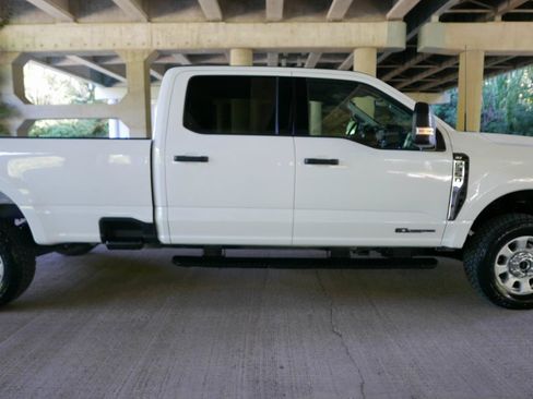 Used 2024 Ford F350 XLT AWD/4WD image 26
