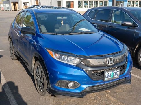 Used 2021 Honda HR-V Sport image 3