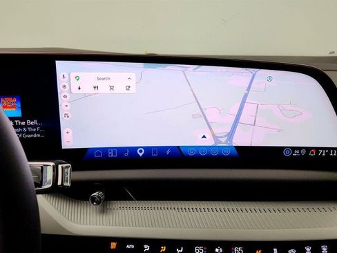 Used 2026 Cadillac Optiq Luxury 2 w/ LPO, Floor Liner Package AWD/4WD image 17