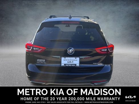 Used 2018 Buick Regal Preferred w/ Sights and Sounds Package image 7