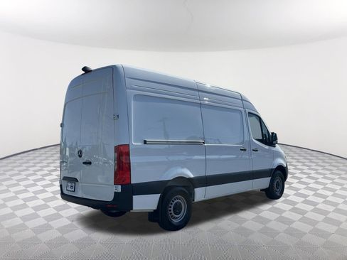 Used 2024 Mercedes-Benz Sprinter 2500 w/ Acoustic Package image 5