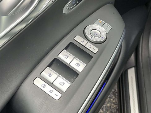 Certified 2024 Genesis GV70 3.5T Sport image 17