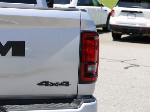 Used 2026 RAM 2500 Big Horn AWD/4WD image 7