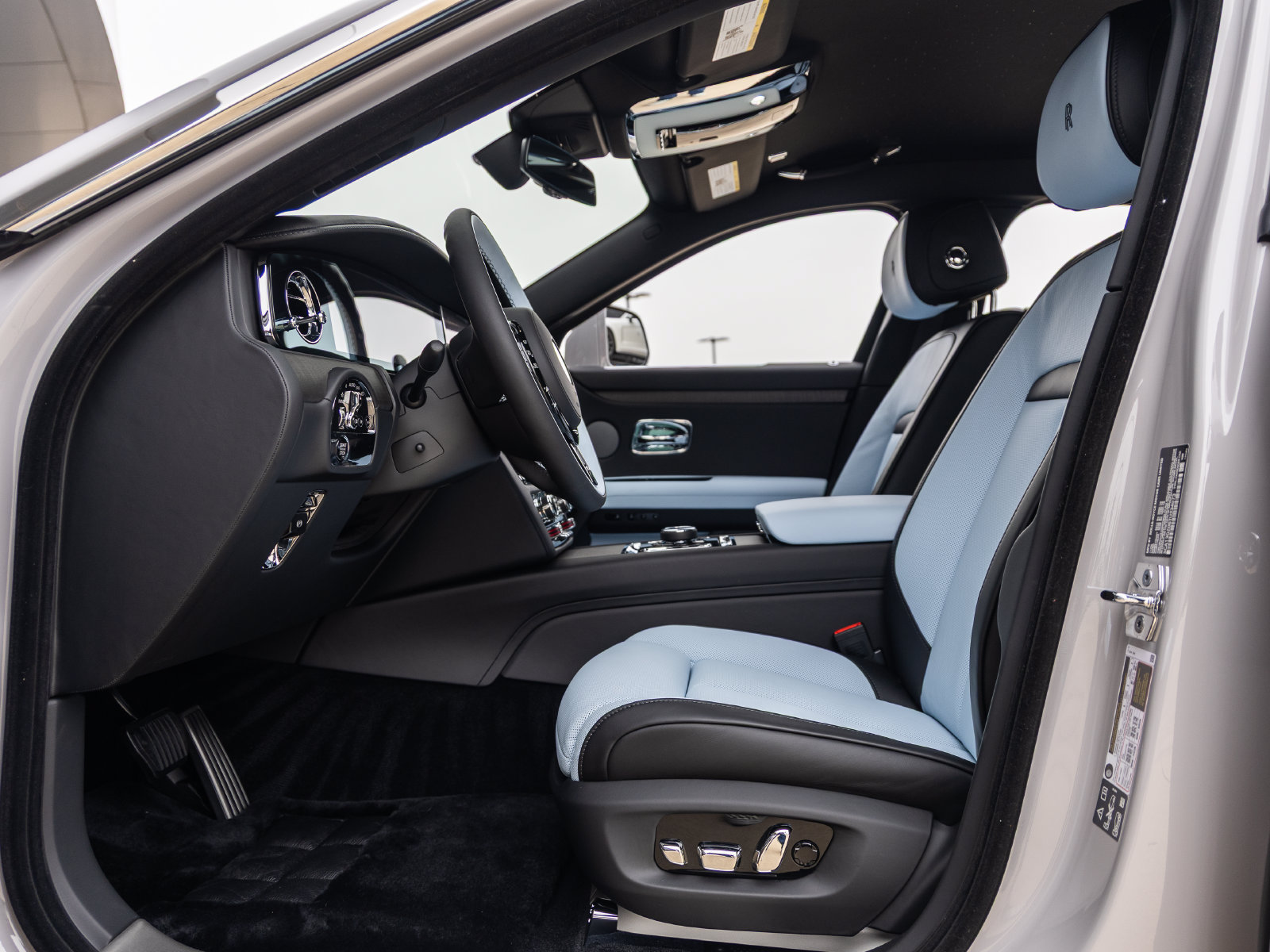 Used 2026 Rolls-Royce Ghost AWD/4WD image 29