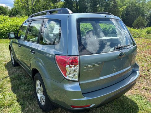 Used 2011 Subaru Forester 2.5X w/ Alloy Wheel Value Pkg AWD/4WD image 7
