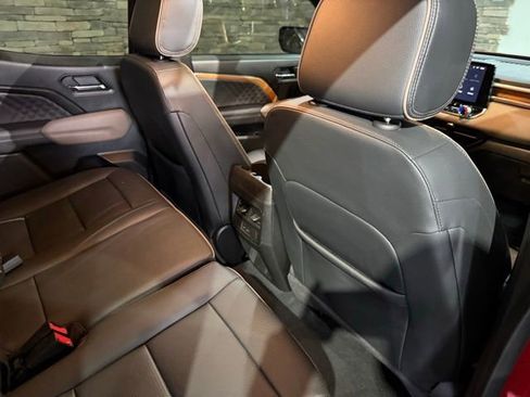 Used 2024 GMC Canyon Denali AWD/4WD image 30
