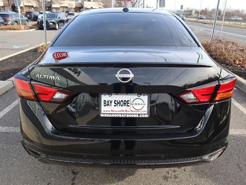 Certified 2025 Nissan Altima 2.5 S FWD image 7