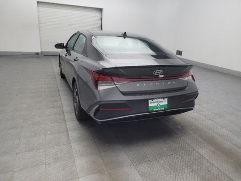 Used 2025 Hyundai Elantra Sport FWD image 5