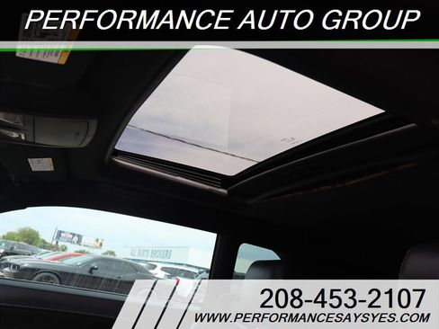 Used 2010 Dodge Challenger SRT8 w/ SRT Option Group II RWD image 22