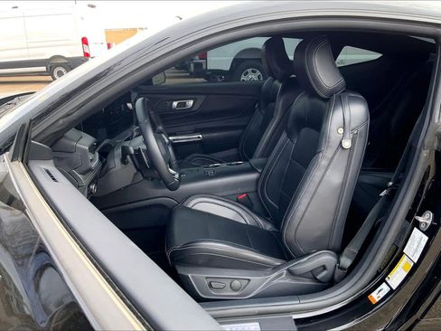 Used 2024 Ford Mustang GT Premium image 7